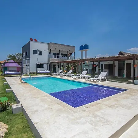 Great Pool House Near *